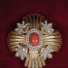 KENNETH JAY LANE BROOCH/PENDANT, 1960s